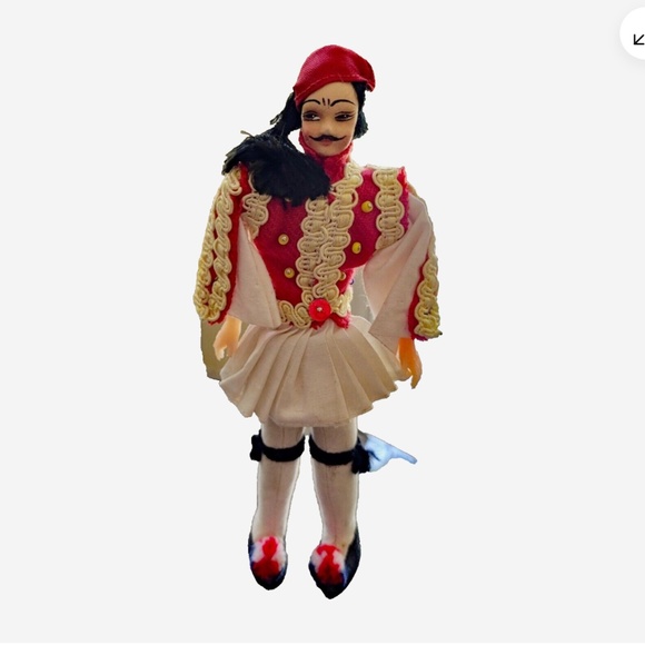 THREE different Collector Dolls, Vintage, in Traditional Outfit, 7"tall - Picture 3 of 6